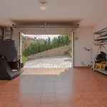 Carrera Villa